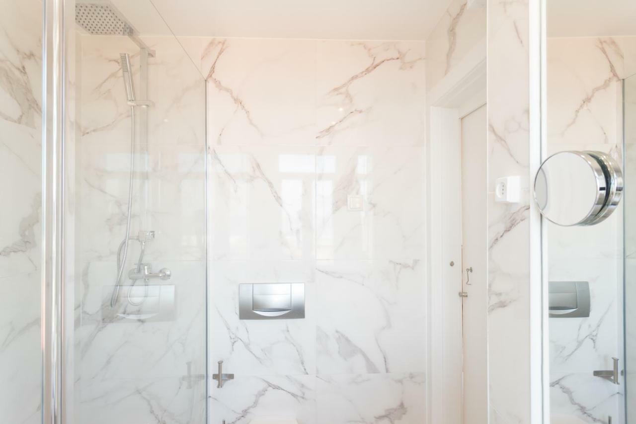 Apartment Alfama Vintage W/ Riverview - By Lu Holidays Lisbon